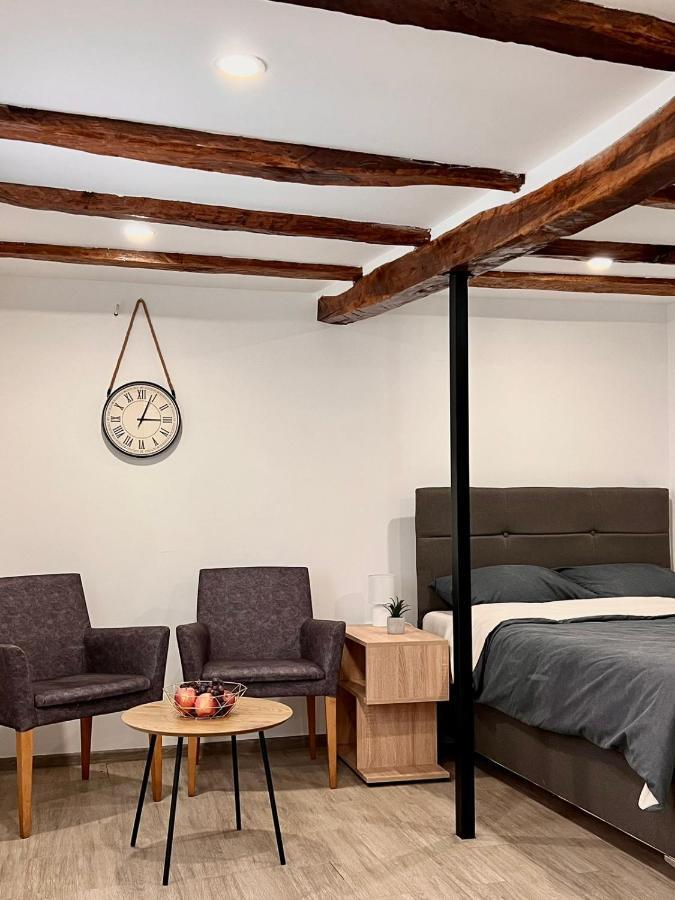 Апартаменты Stone House *
