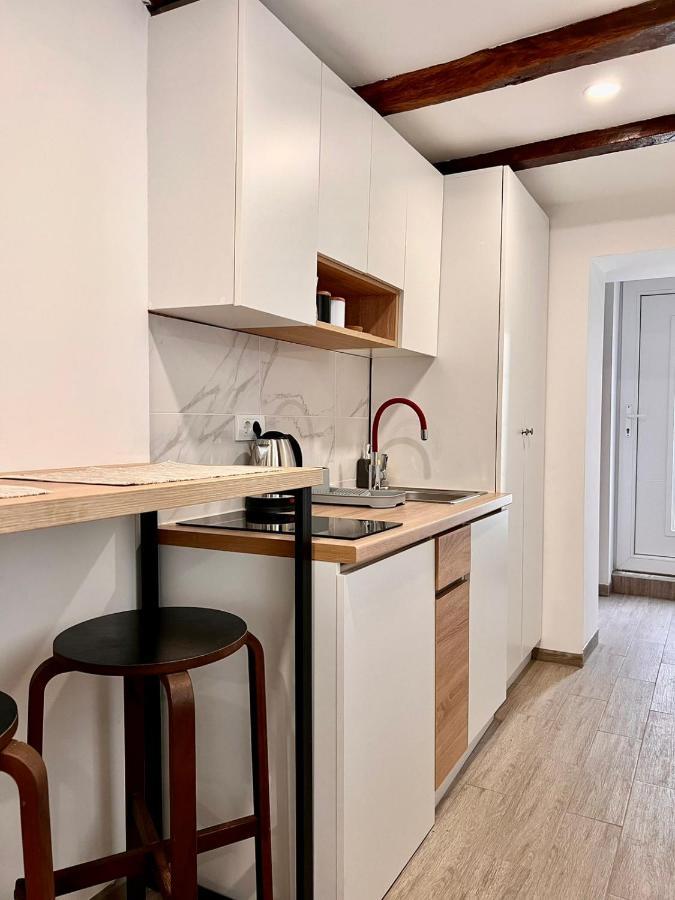 Stone House Апартаменты Белград